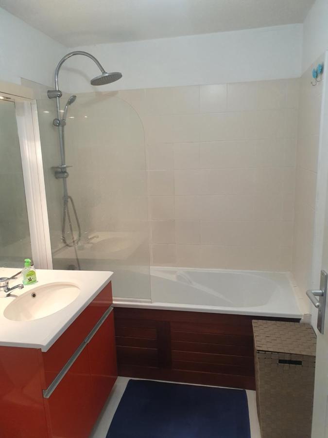 Appartement Cosy Proche De L'Aeroport T R A N S F E R T Sur Demande Saint-Denis Ngoại thất bức ảnh