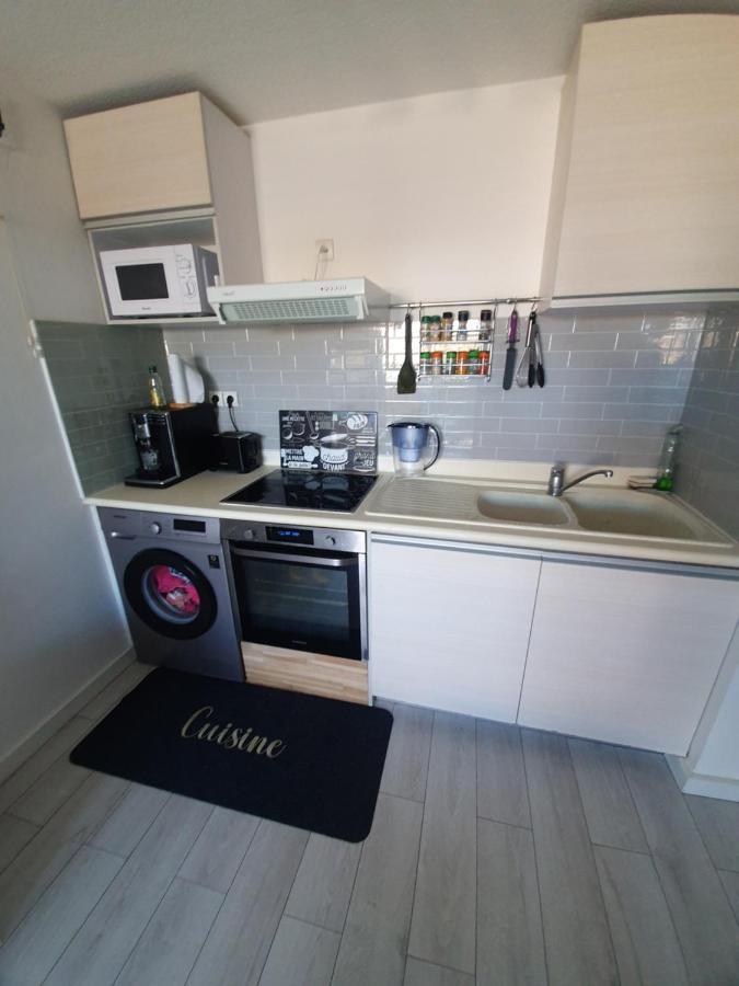 Appartement Cosy Proche De L'Aeroport T R A N S F E R T Sur Demande Saint-Denis Ngoại thất bức ảnh