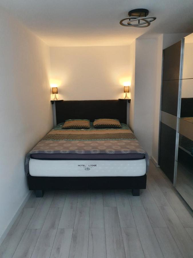 Appartement Cosy Proche De L'Aeroport T R A N S F E R T Sur Demande Saint-Denis Ngoại thất bức ảnh
